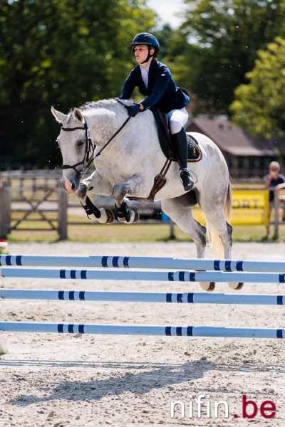 2022-08-06-Equino-Jumping-3